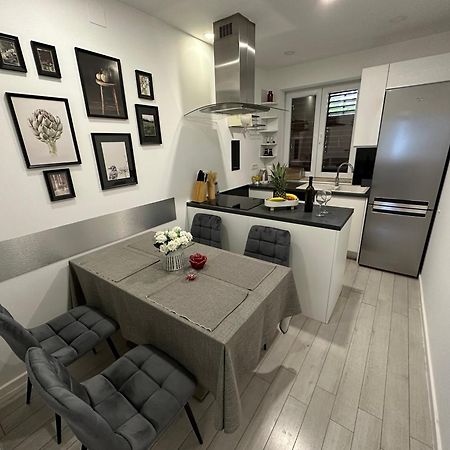 Apartment Leo Задар Екстериор снимка